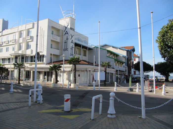 Les Tamarins Yatt 2011