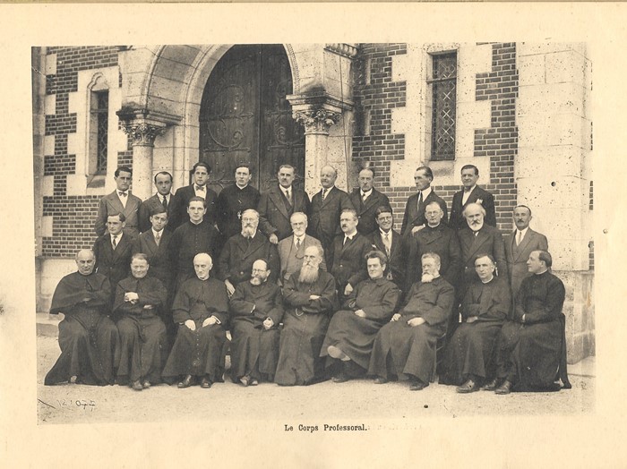 Le Corps Professoral