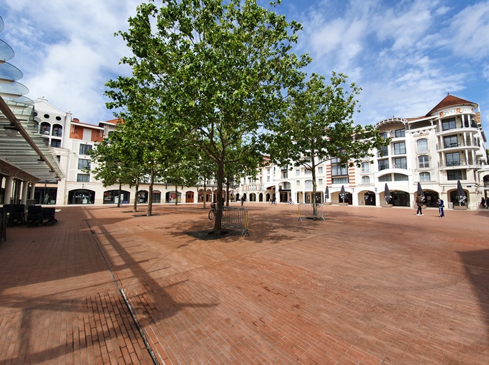 Place des Marquises