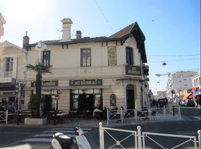 Au Bureau 2011