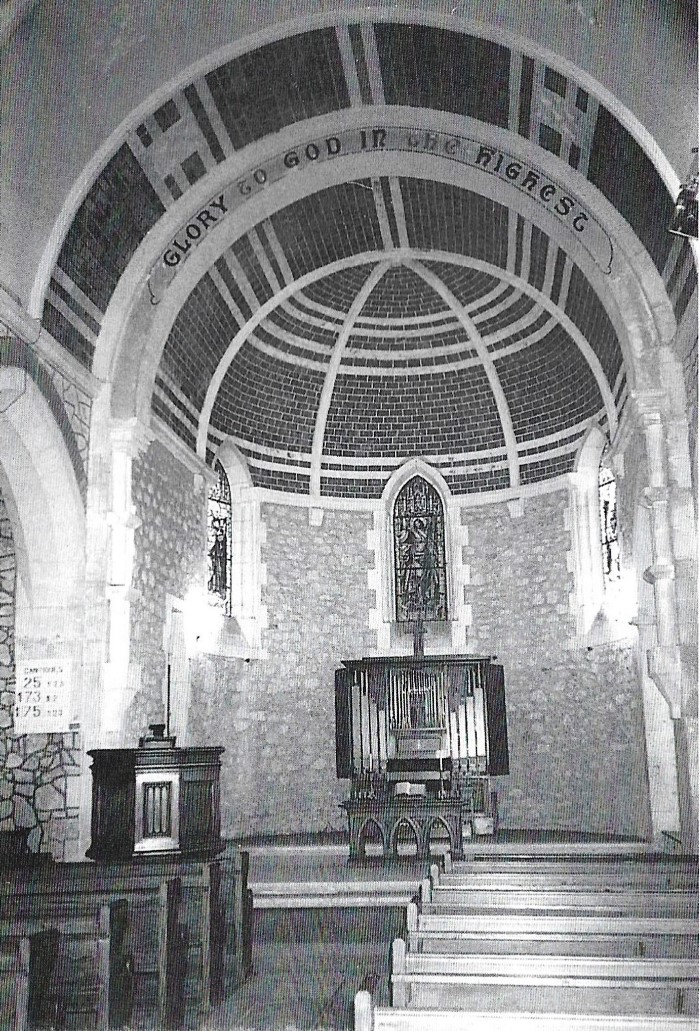 Eglise Anglicane Nef 1990