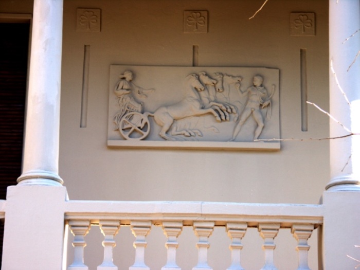 Bas-Relief Lou Beroy