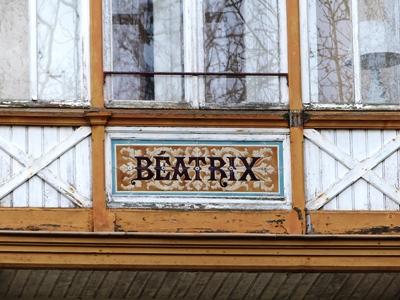 Beatrix cartouche